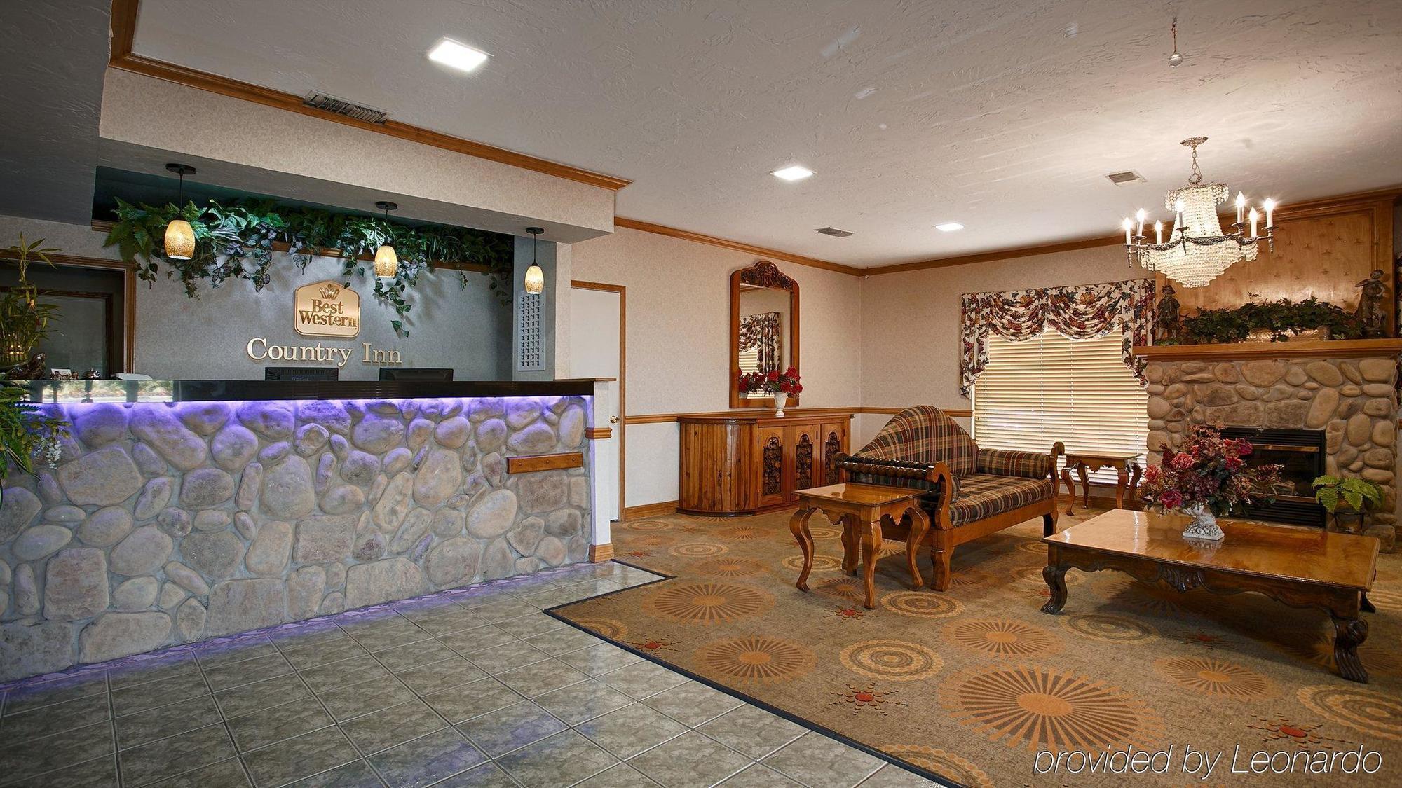 Hotel Baymont By Wyndham Terrell Esterno foto